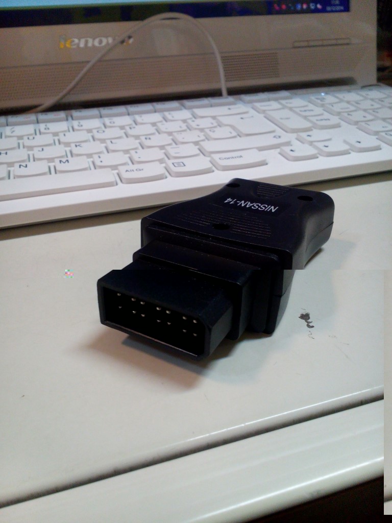 Photo 6: Nissan Consult reader USB 14-pin.
